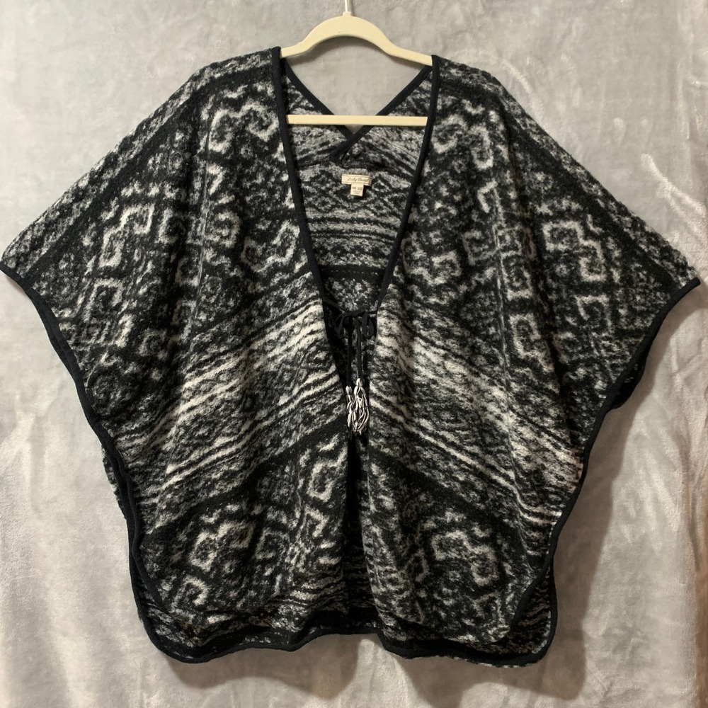 Lucky Brand Black White Geometric Print Poncho One Size Cozy Casual Cabincore‎